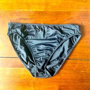 Venus black Bikini bottoms Size 14